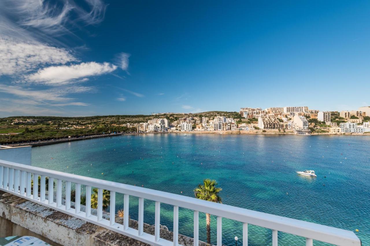 Blue Harbour Seafront Penthouse With Large Terrace With Panoramic Sea Views - By Getawaysmalta Apartamento St. Paul's Bay Exterior foto