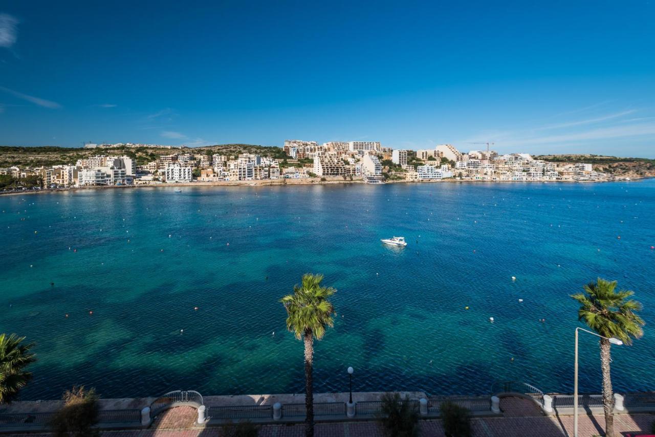 Blue Harbour Seafront Penthouse With Large Terrace With Panoramic Sea Views - By Getawaysmalta Apartamento St. Paul's Bay Exterior foto